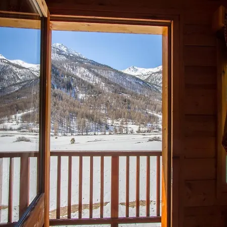 Chalet Les Elfes Hameau Des Chazals Hautes Alpes *