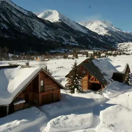 Les Elfes Hameau Des Chazals Hautes Alpes Chalet